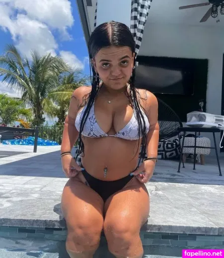 Meg Banks 3 OnlyFans Thumbnail #6lpS4crH8D