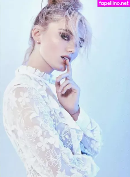 Meg Donnelly OnlyFans Thumbnail #7iTlzjtLuP