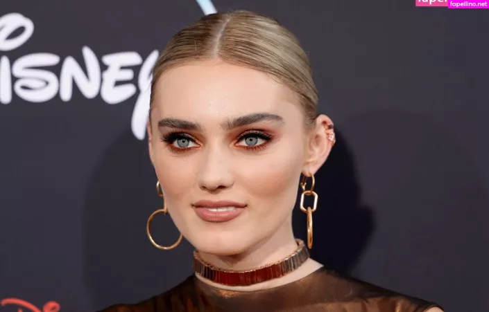Meg Donnelly OnlyFans Thumbnail #KxjT9b6Evv