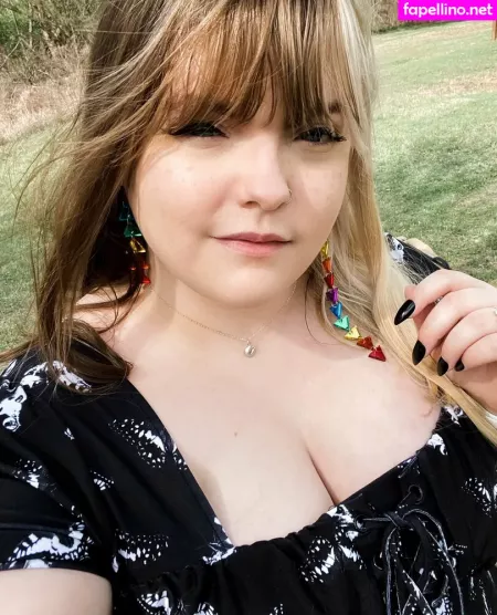 Meg Kaylee OnlyFans Thumbnail #K2eJJvL8zf
