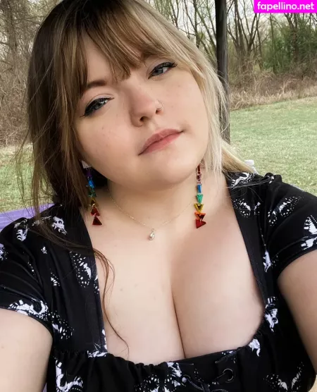 Meg Kaylee OnlyFans Thumbnail #o9StaIvuE0