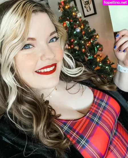 Meg Kaylee OnlyFans Thumbnail #w6HyHNR1RK