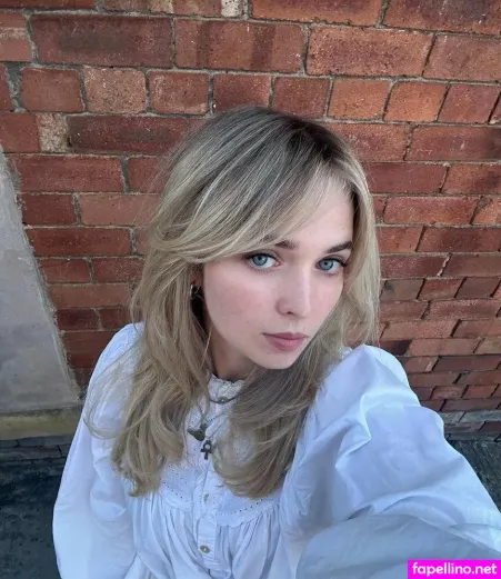 Meg Mills OnlyFans Thumbnail #Bzho5ris58