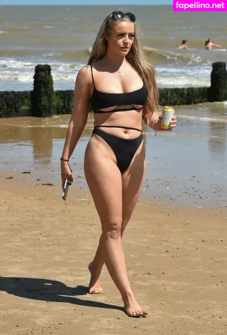 Mega Clarke OnlyFans Thumbnail #EcnLdgRvPd