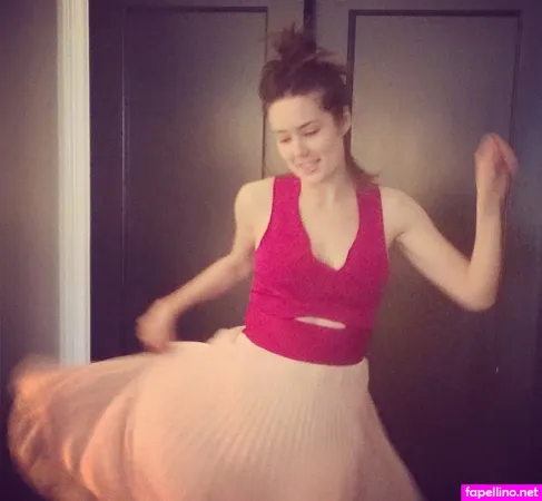 Megan Boone OnlyFans Thumbnail #mapGzbNPBO