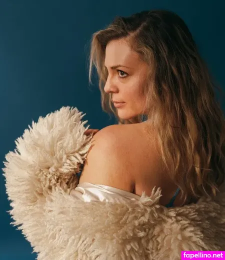 Megan Bowen OnlyFans Thumbnail #F8XED5wsL4