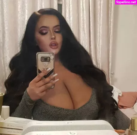 Megan Carys Gomer OnlyFans Thumbnail #4VVUar3A25