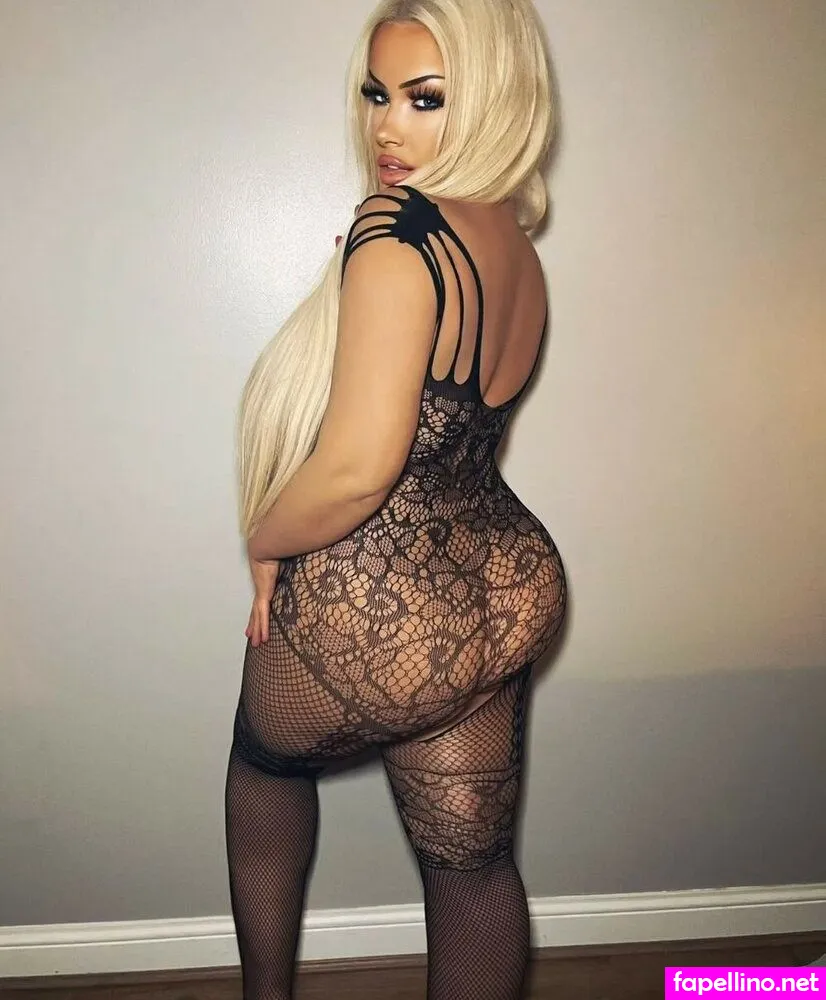 megan-diamond, megandiamond_uk Nude Leaked OnlyFans Photo #4n75WRMiHT