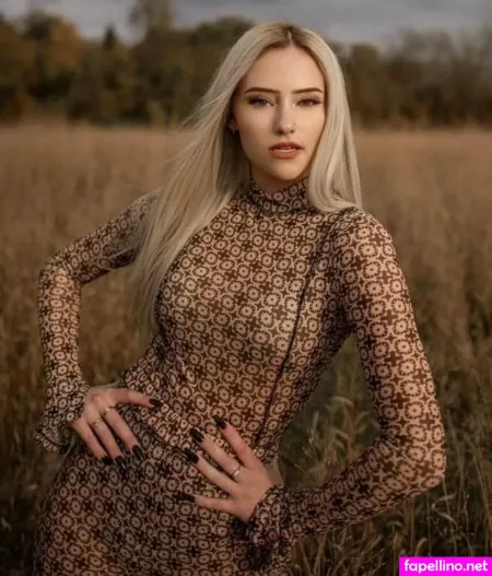 Megan Elizabeth OnlyFans Thumbnail #32EgaF8cQF