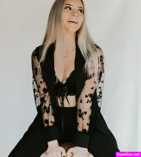 Megan Elizabeth OnlyFans Thumbnail #7GvODQtRW4