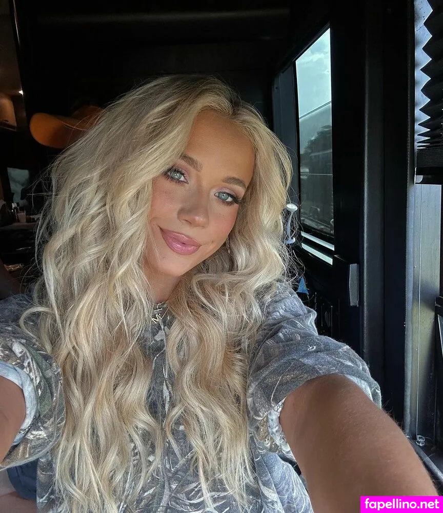 Megan Moroney, megmoroney Nude Leaked OnlyFans Photo #fTbvUth4wN