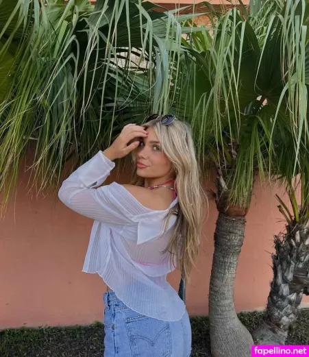 Megan Naegele OnlyFans Thumbnail #X1ZIrBoDve