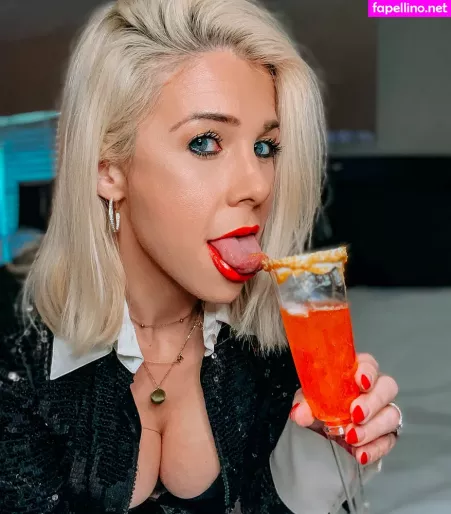 Megan Potthast OnlyFans Thumbnail #28bpKENzov