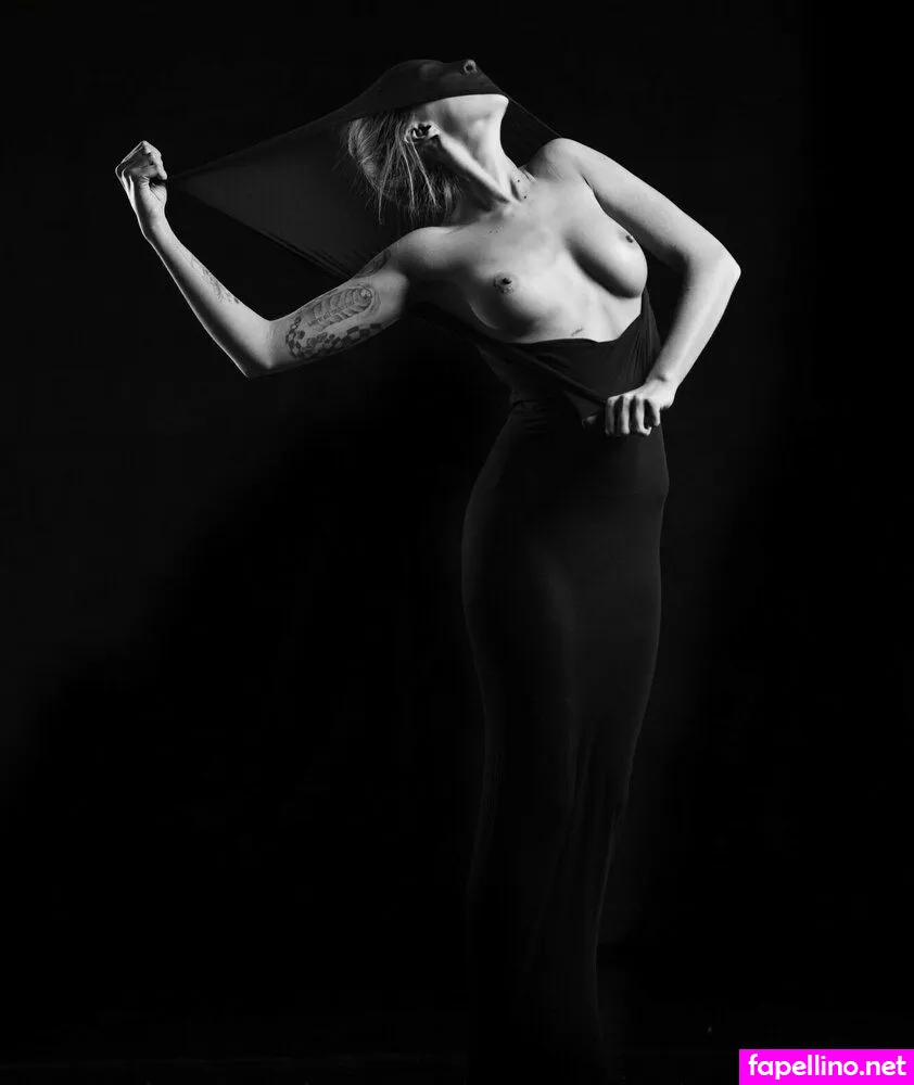 megan.morphosis, meganpretzel Nude Leaked OnlyFans Photo #VusxBL2aQB