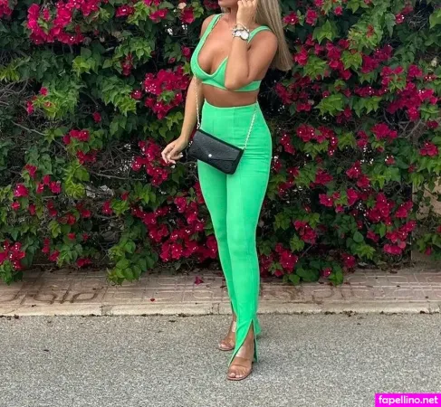 Megan Somers OnlyFans Thumbnail #CRlwx4qkGq