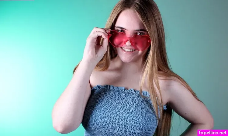 Megan Stacy OnlyFans Thumbnail #i8ocQVg8o5