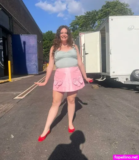 Megan Stalter OnlyFans Thumbnail #abzeNOekwa