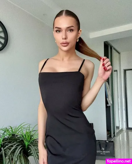 Megan Ts Grl OnlyFans Thumbnail #yCptCffclW