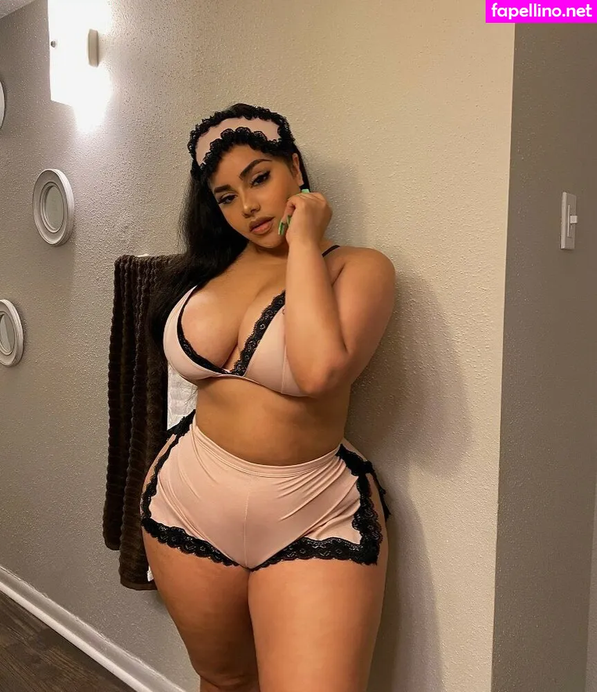 kimvelezoficial, yardeniivelez2 Nude Leaked OnlyFans Photo #nIN7ypHz3W