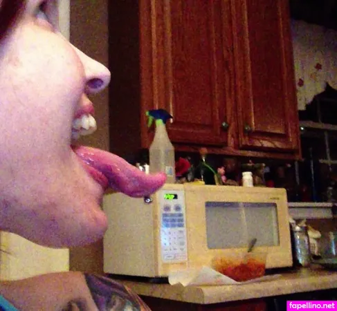 Megan Zass OnlyFans Thumbnail #i5wIqZr0Jz