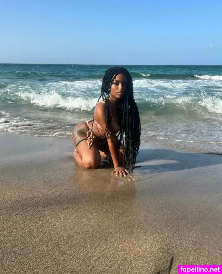 Megane Cheryl OnlyFans Thumbnail #7urZgFu0Hf