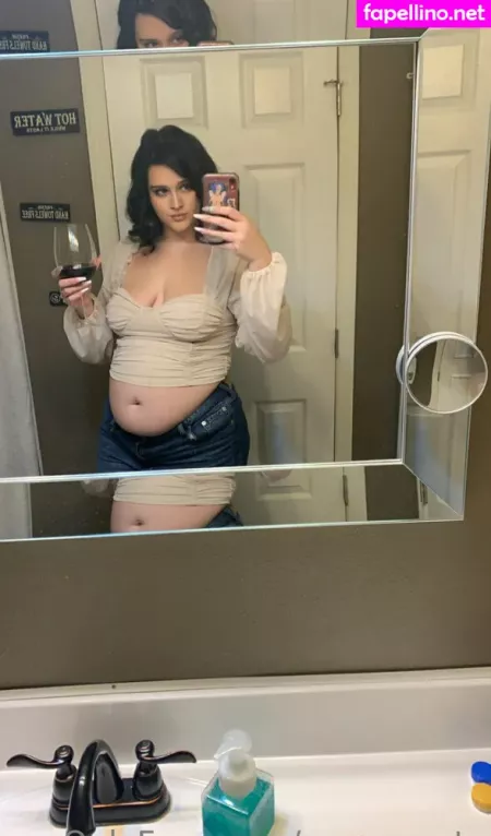 Meganeats OnlyFans Thumbnail #Aw5ZfjBGmB