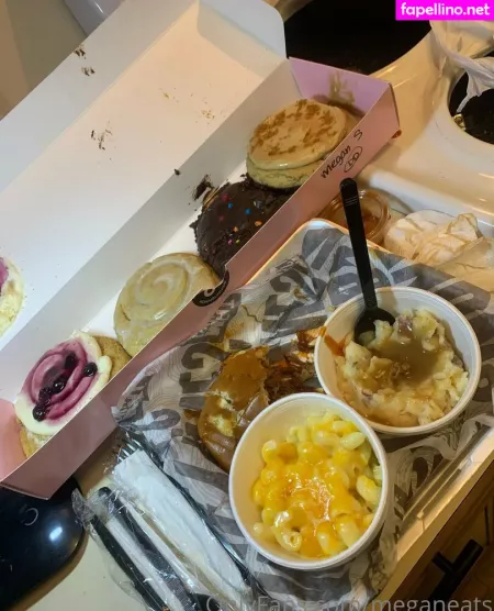 Meganeats OnlyFans Thumbnail #P6lNcA0Zsl