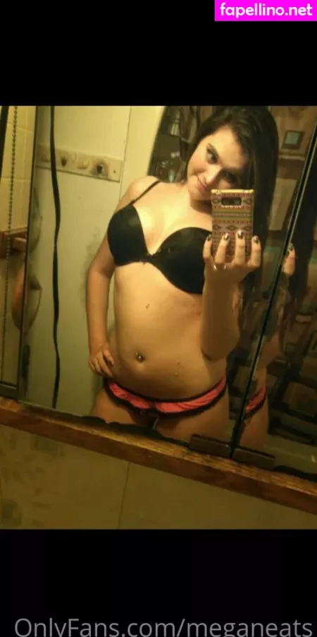 Meganeats OnlyFans Thumbnail #gTD5H9YzPY