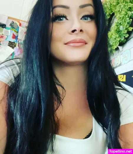 Megangaither OnlyFans Thumbnail #bYKGqtnrxd