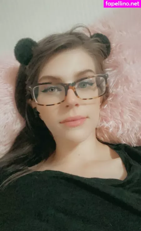 Meganhollyfree OnlyFans Thumbnail #XnBXyelV9g
