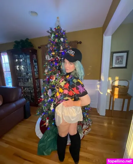 Meganxhickson OnlyFans Thumbnail #goj8uyW1fL