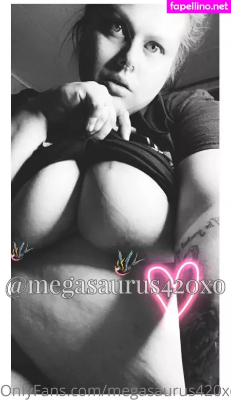 Megasaurus420xofree OnlyFans Thumbnail #MdgsGvbPbW