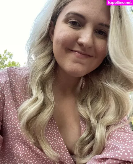 Meggybunnyfree OnlyFans Thumbnail #oETyZgmZOh