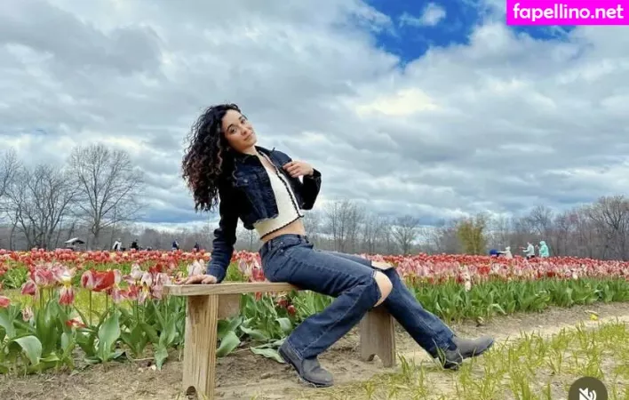 Meghan Lane OnlyFans Thumbnail #LEcxuW6QfA