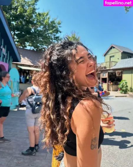 Meghan Lane OnlyFans Thumbnail #WEGDvmRxGw