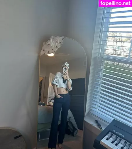 Meghan Lane OnlyFans Thumbnail #i7Bney4nyq