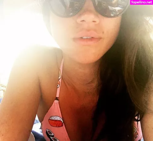 Meghan Markle OnlyFans Thumbnail #b2C5BQe3e1