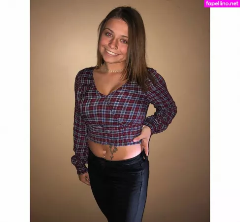 Meghan P OnlyFans Thumbnail #yL3uCR0IVu