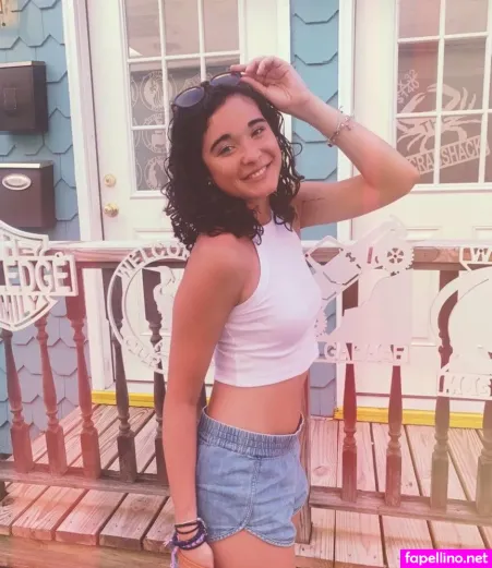 Meghanlane Main Profile Photo