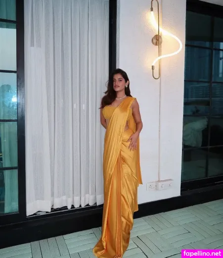 Meghna Kaur OnlyFans Thumbnail #eyHw1wX8e8