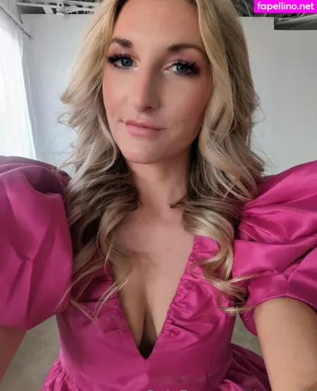 Megnfit OnlyFans Thumbnail #OQeFd1jI2R