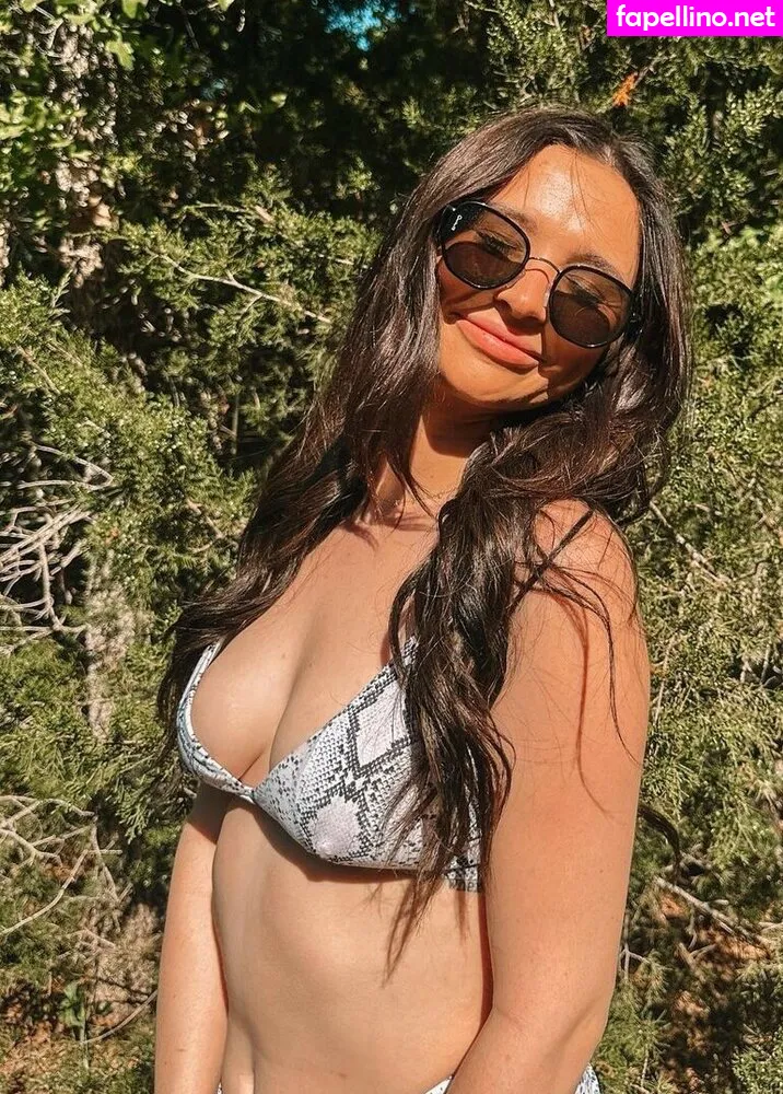 megreily, megreilyy Nude Leaked OnlyFans Photo #1CNxbg77Fi