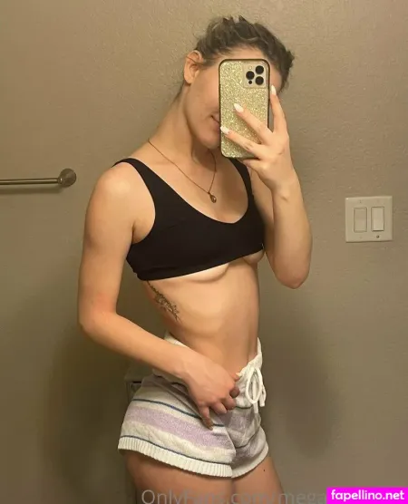 Megroseaha OnlyFans Thumbnail #1FLhGu1v5X