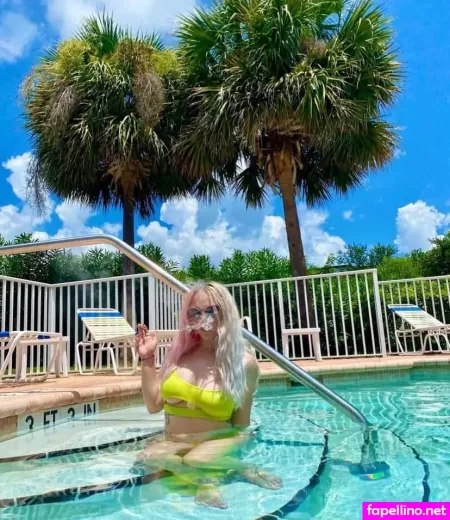 Megsnotdead 2 OnlyFans Thumbnail #IVR1W4ELl3
