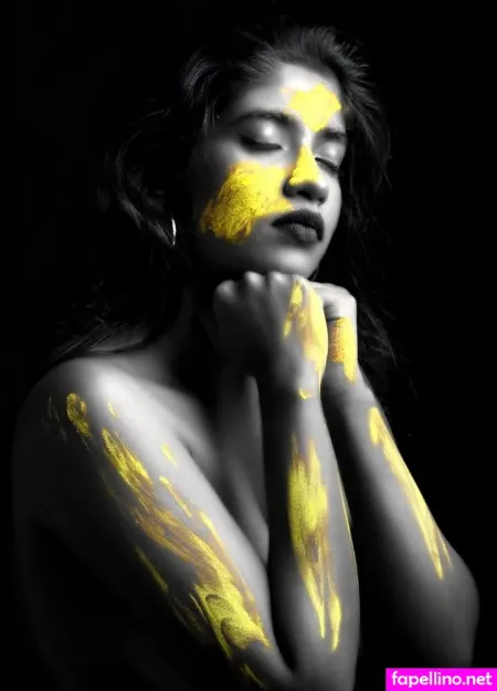 Mehek Malhan Main Profile Photo