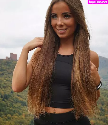 Meike Tosi OnlyFans Thumbnail #DXf22yDTk5