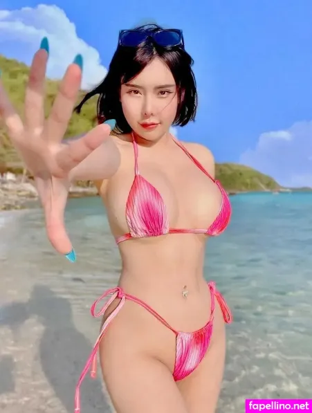Meiying Barbie800cc OnlyFans Thumbnail #Cb0OCQn8RP