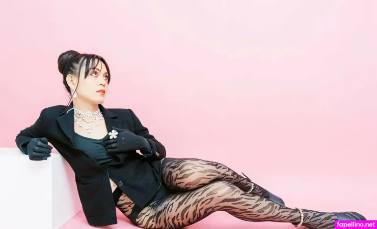 Mel Cross OnlyFans Thumbnail #3xZ6rIEvdW