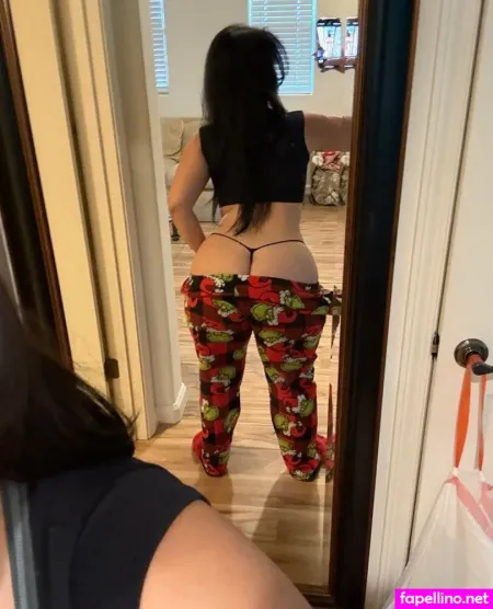 Mel Koneko Main Profile Photo