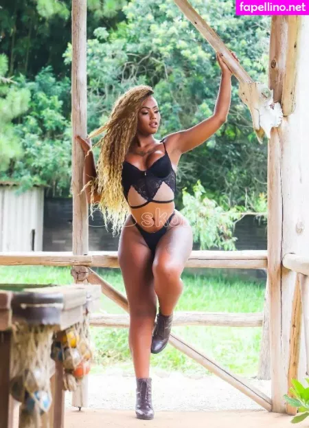 Mel Sereaia OnlyFans Thumbnail #T1bmYiiFRb